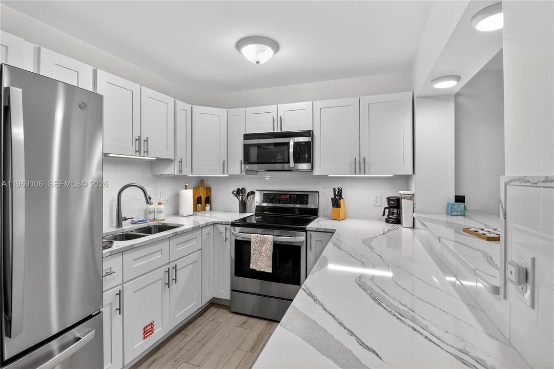 For Sale: $534,999 (2 beds, 2 baths, 1232 Square Feet)