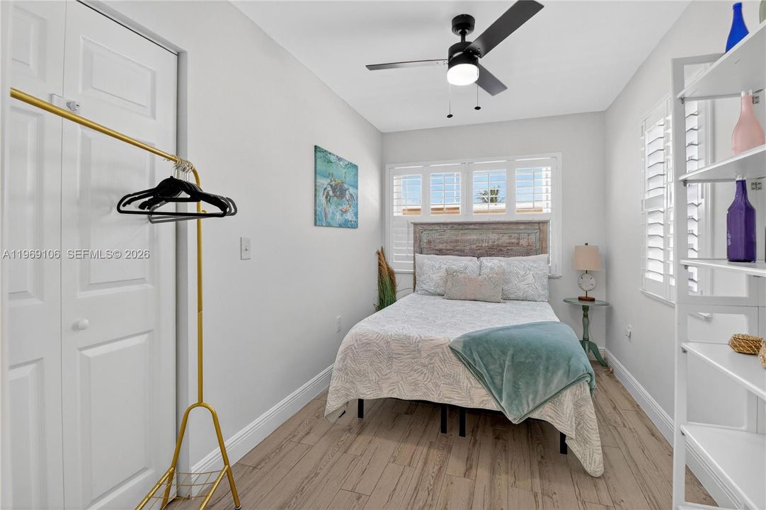 For Sale: $534,999 (2 beds, 2 baths, 1232 Square Feet)