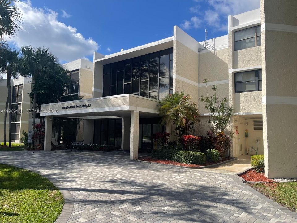 For Sale: $350,000 (2 beds, 2 baths, 1235 Square Feet)