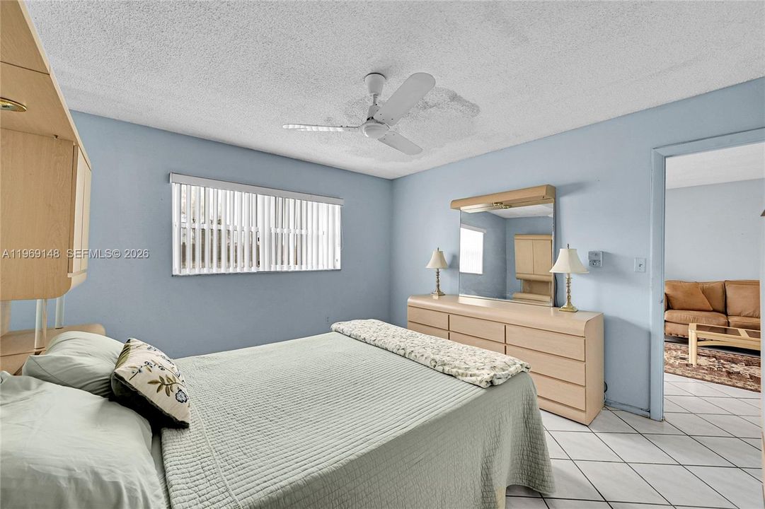 Active With Contract: $83,000 (2 beds, 2 baths, 850 Square Feet)