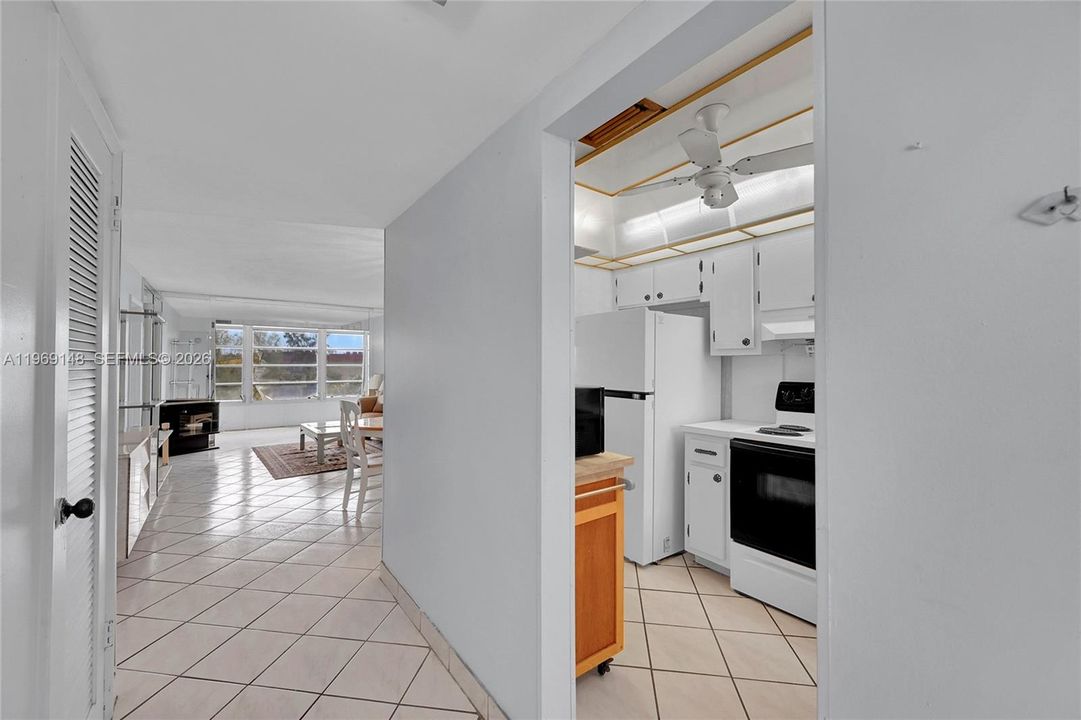 Active With Contract: $83,000 (2 beds, 2 baths, 850 Square Feet)