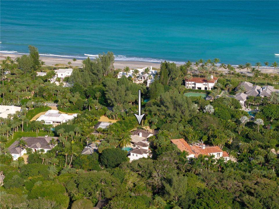 Vendido Recientemente: $5,850,000 (4 camas, 4 baños, 3830 Pies cuadrados)