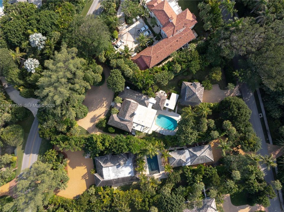 Vendido Recientemente: $5,850,000 (4 camas, 4 baños, 3830 Pies cuadrados)