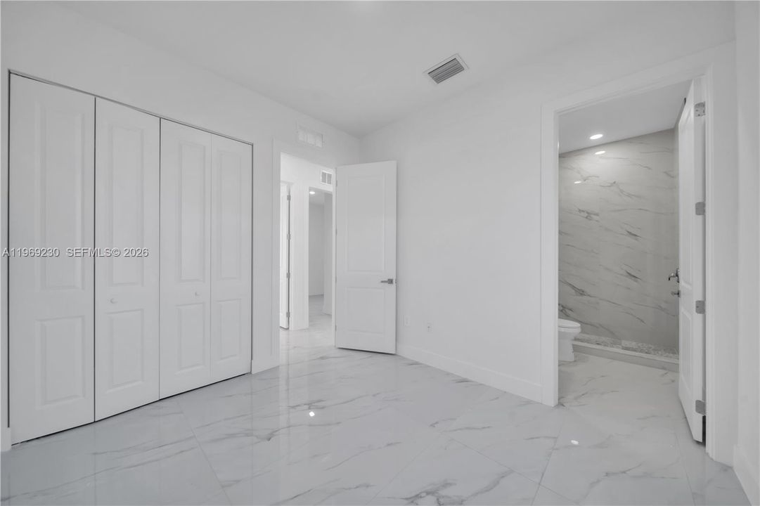На продажу: $289,000 (3 спален, 3 ванн, 0 Квадратных фут)