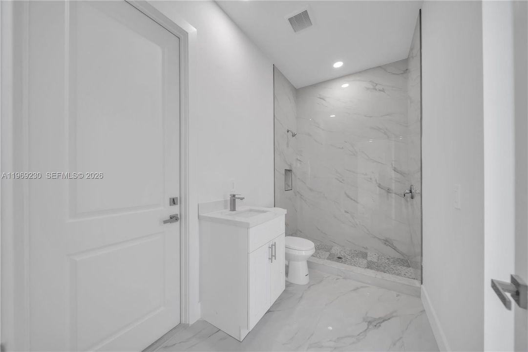 На продажу: $289,000 (3 спален, 3 ванн, 0 Квадратных фут)