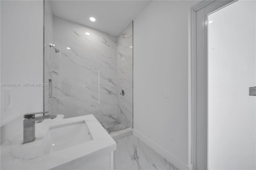 На продажу: $289,000 (3 спален, 3 ванн, 0 Квадратных фут)