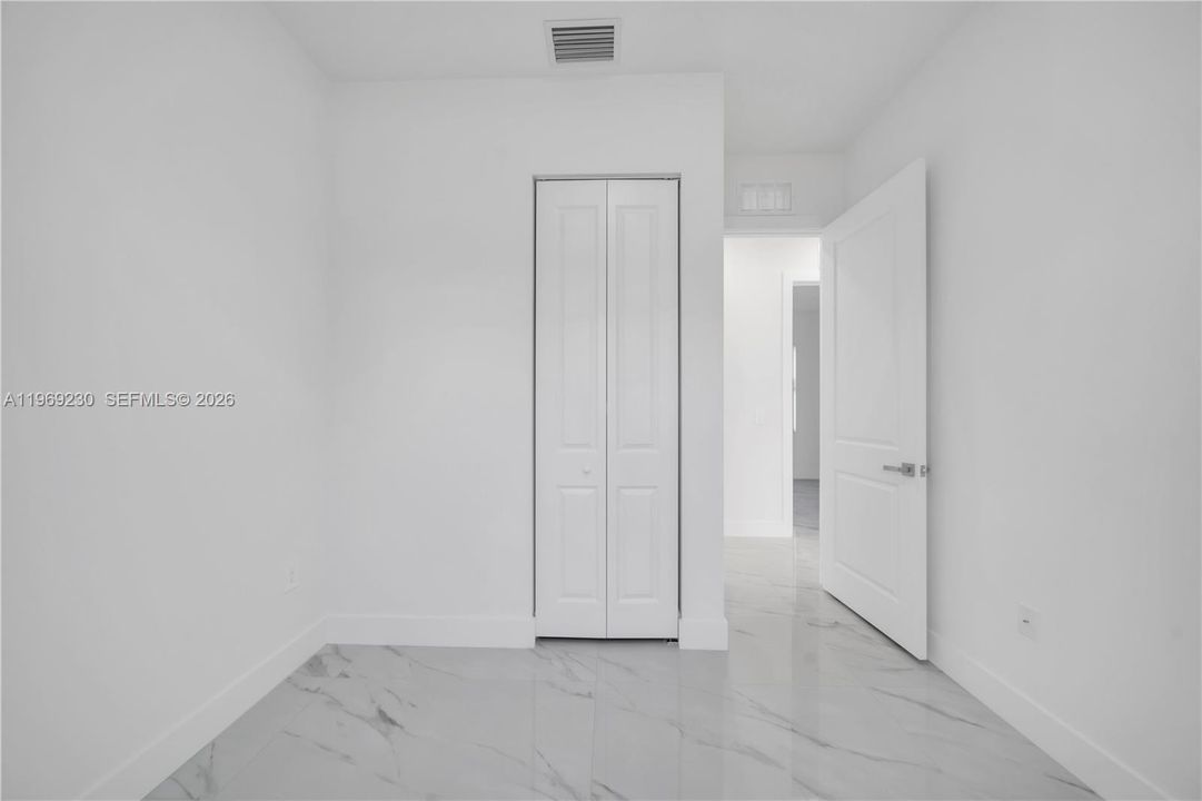 На продажу: $289,000 (3 спален, 3 ванн, 0 Квадратных фут)