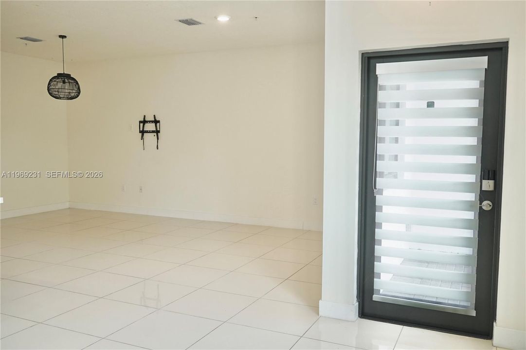 На продажу: $509,000 (2 спален, 2 ванн, 1312 Квадратных фут)