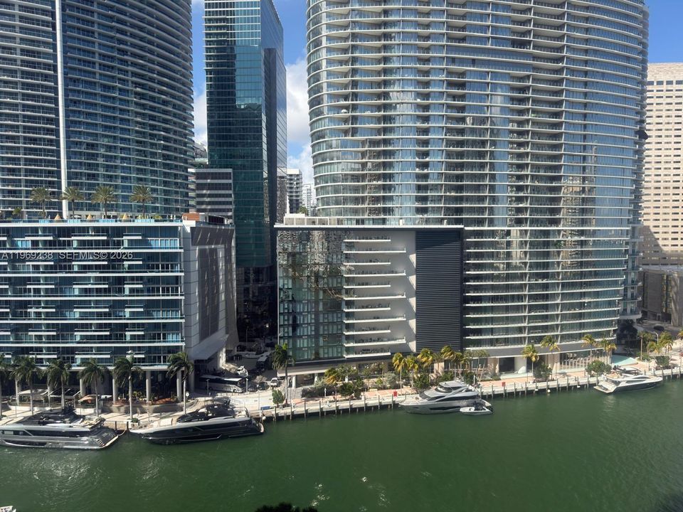 For Sale: $509,000 (1 beds, 1 baths, 597 Square Feet)