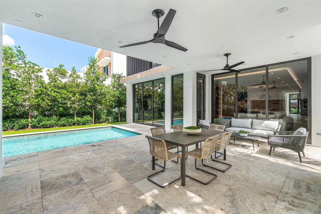 076-810PalmTrail-DelrayBeach-FL-33483-SM