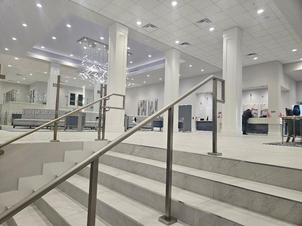 Под контрактом: $224,900 (2 спален, 2 ванн, 1460 Квадратных фут)
