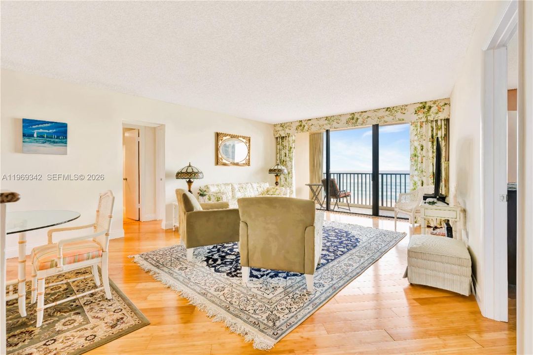 Living room with Bamboo floors