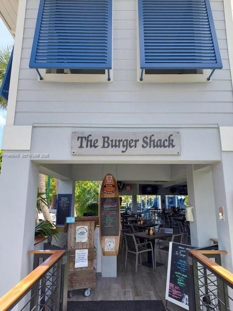 Lighthouse Cove Mini Golf and Burger Shack