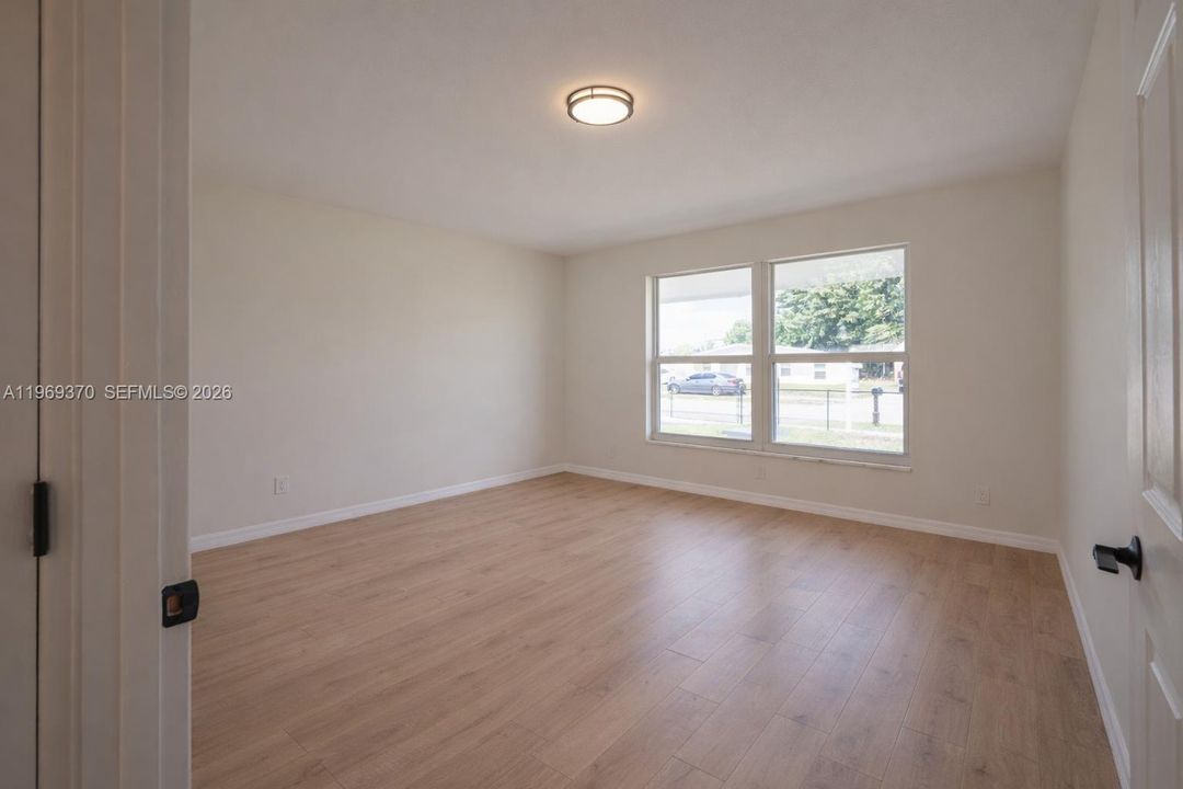En Venta: $474,500 (4 camas, 2 baños, 1578 Pies cuadrados)