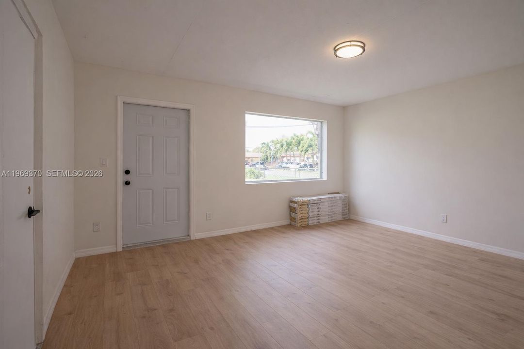 En Venta: $474,500 (4 camas, 2 baños, 1578 Pies cuadrados)