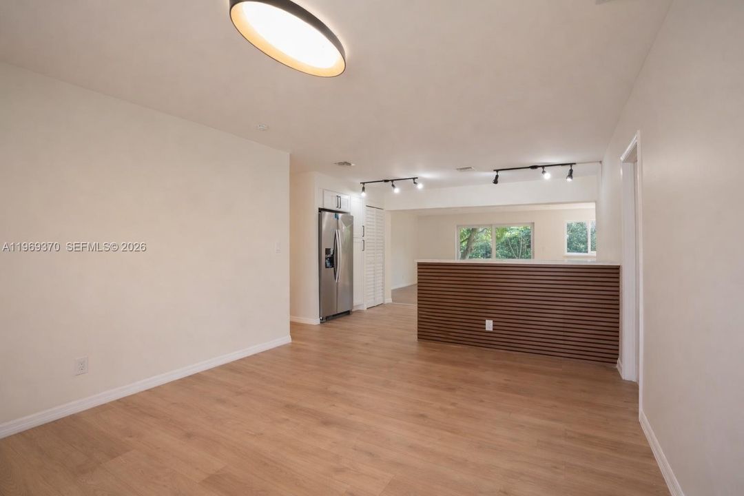En Venta: $474,500 (4 camas, 2 baños, 1578 Pies cuadrados)