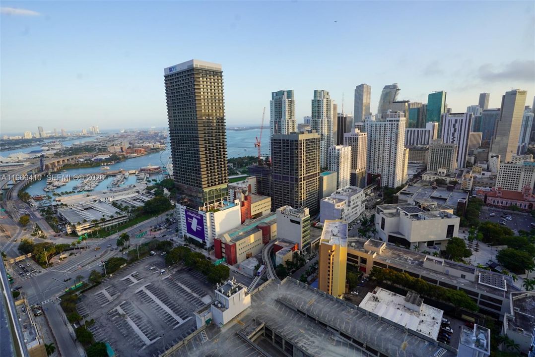 For Sale: $442,900 (1 beds, 1 baths, 505 Square Feet)