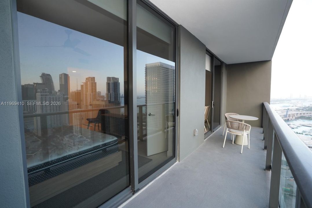 For Sale: $442,900 (1 beds, 1 baths, 505 Square Feet)