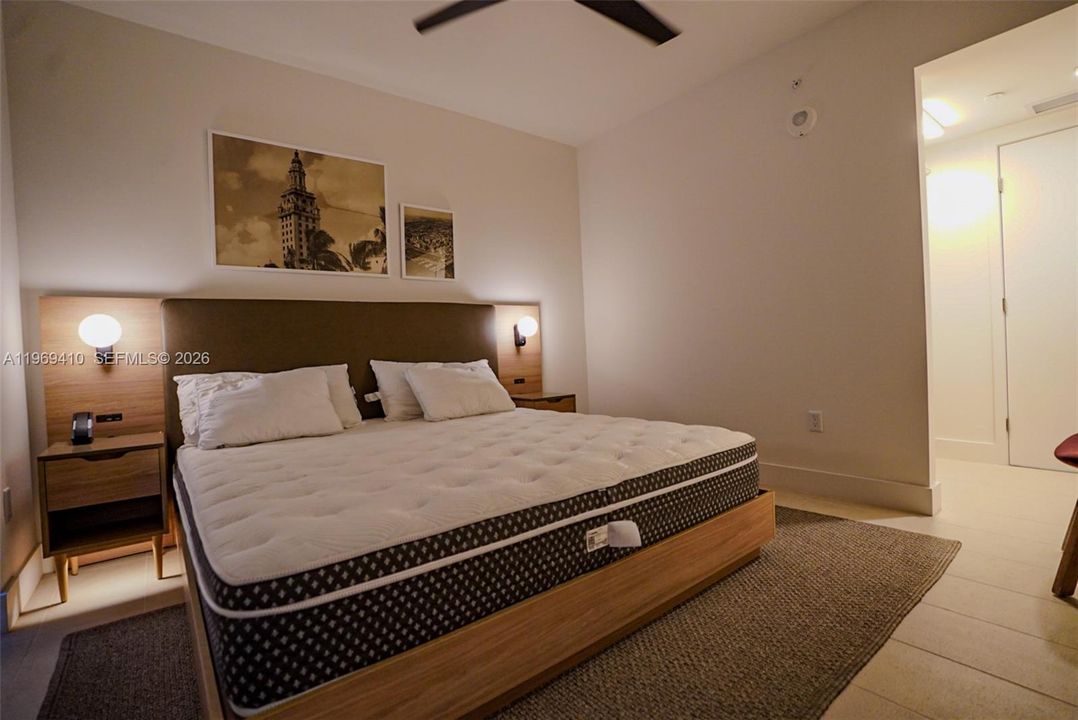 For Sale: $442,900 (1 beds, 1 baths, 505 Square Feet)