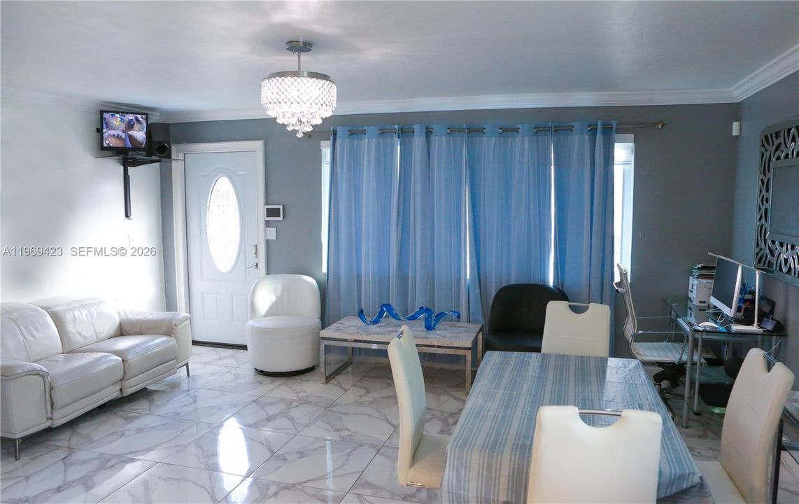 Vendido Recientemente: $389,000 (2 camas, 2 baños, 936 Pies cuadrados)
