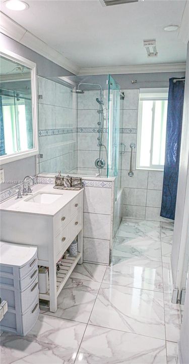 Vendido Recientemente: $389,000 (2 camas, 2 baños, 936 Pies cuadrados)