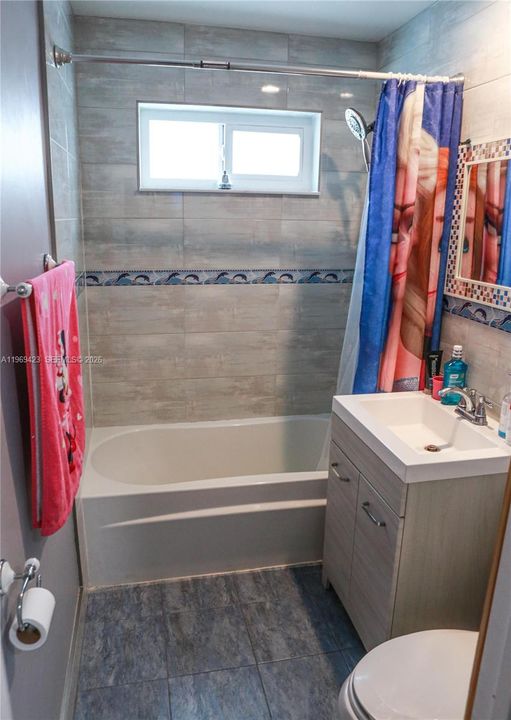 Vendido Recientemente: $389,000 (2 camas, 2 baños, 936 Pies cuadrados)