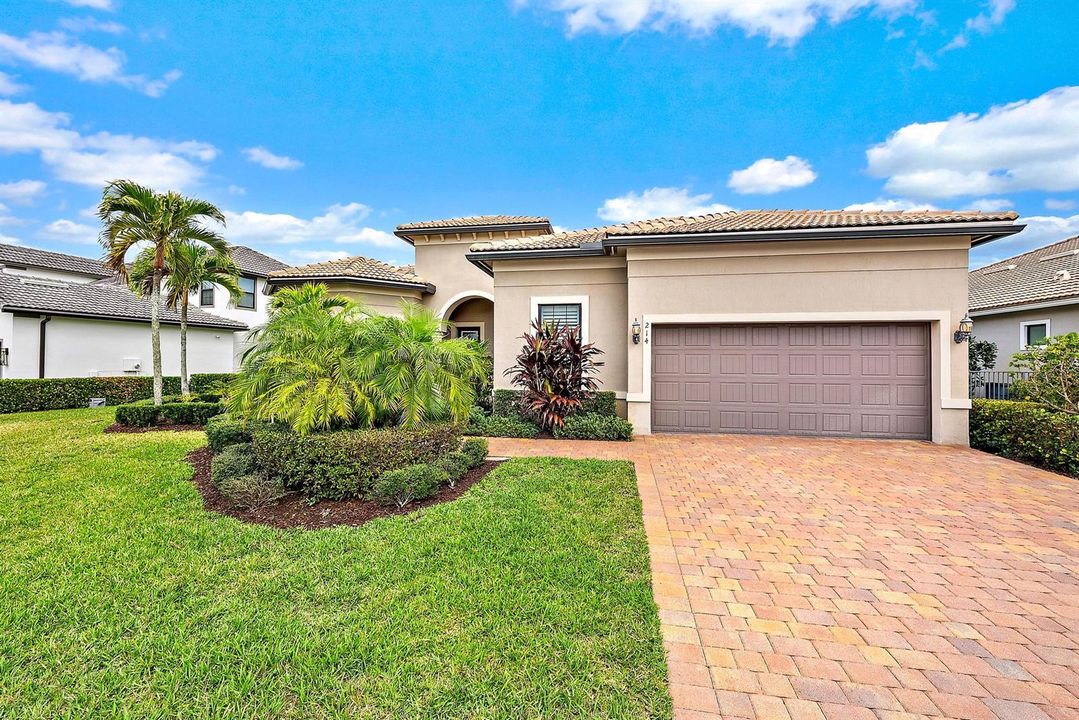 214 Blanca Isles Ln-27