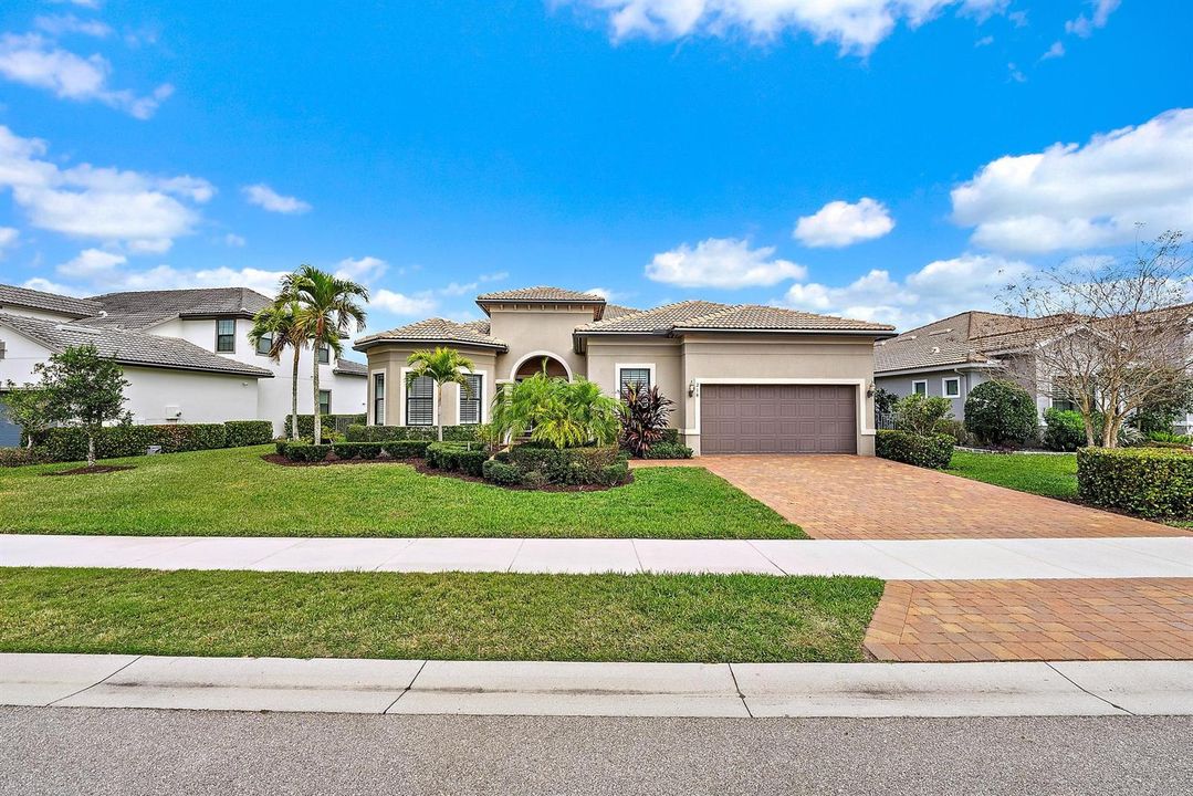 214 Blanca Isles Ln-29
