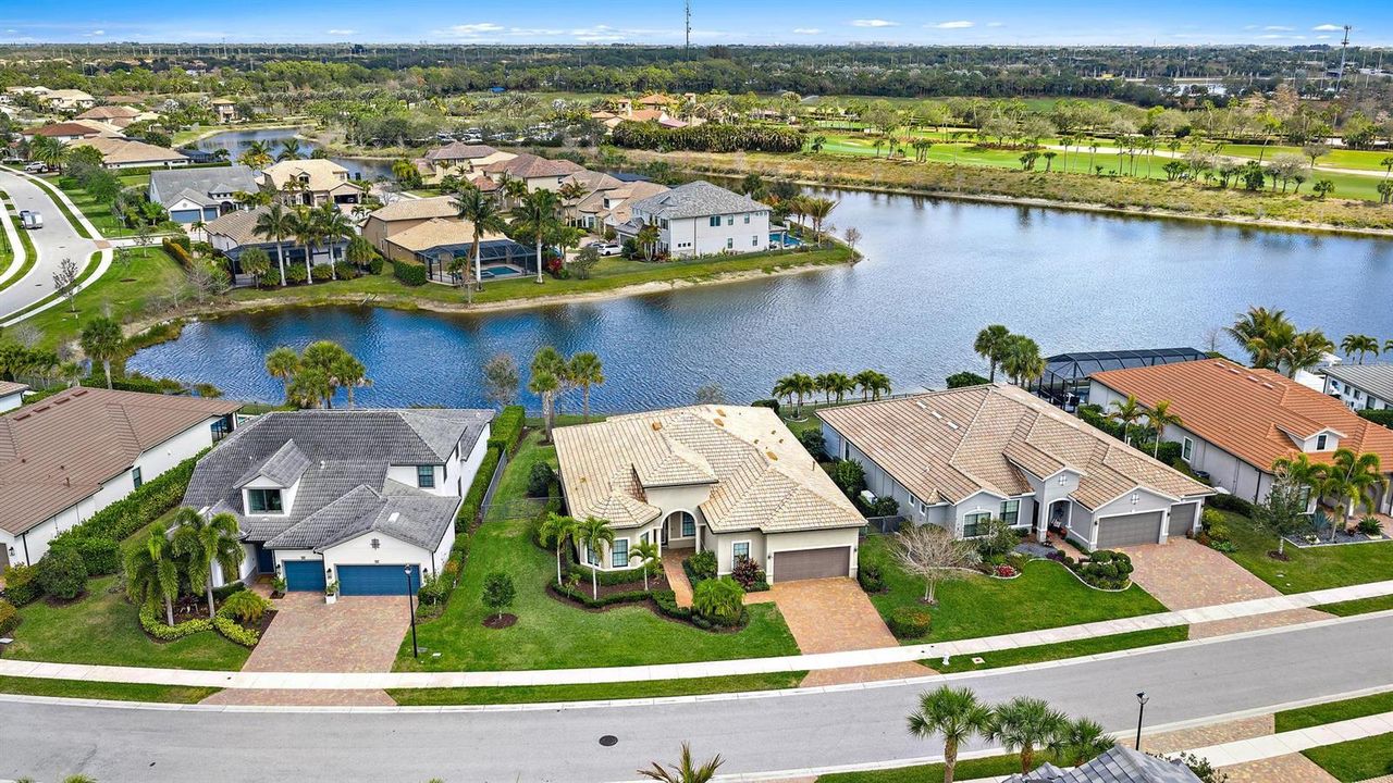 214 Blanca Isles Ln-41