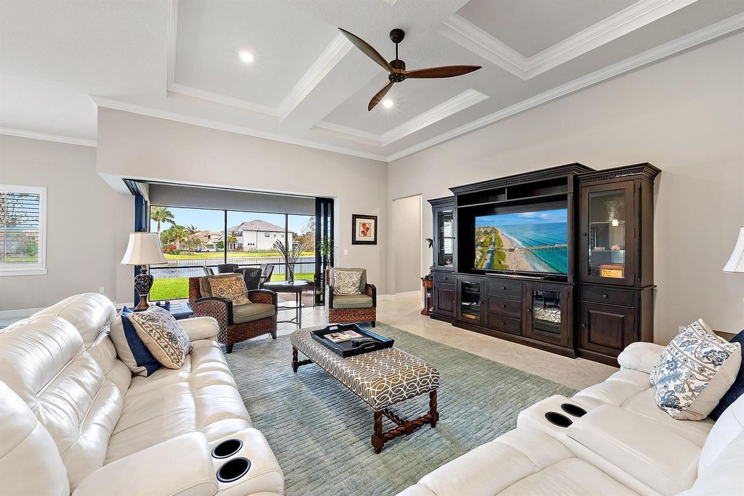 214 Blanca Isles Ln-24