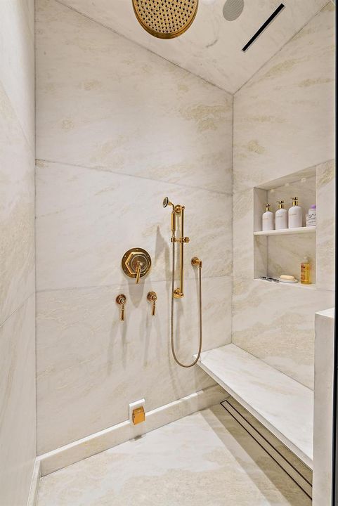 236 Phipps Plaza-16