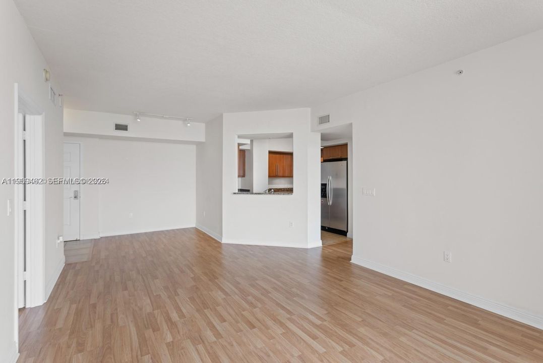 En Venta: $525,000 (2 camas, 2 baños, 1020 Pies cuadrados)