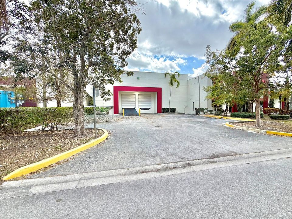 Recently Rented: $15,000 (0 beds, 0 baths, 0 Square Feet)