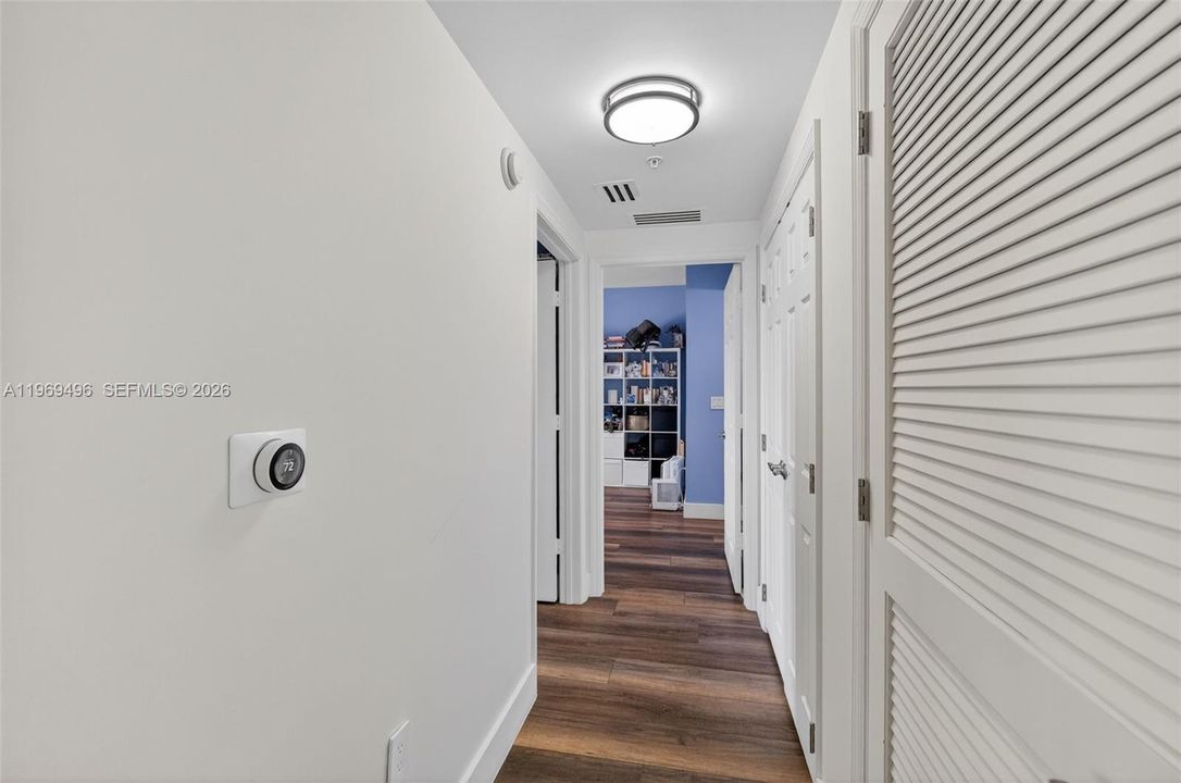 En Venta: $695,000 (3 camas, 2 baños, 1329 Pies cuadrados)