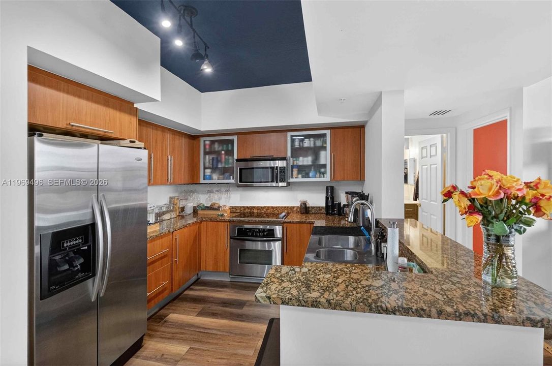 En Venta: $695,000 (3 camas, 2 baños, 1329 Pies cuadrados)