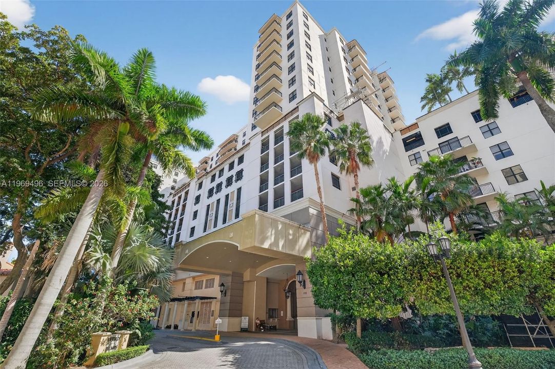 En Venta: $695,000 (3 camas, 2 baños, 1329 Pies cuadrados)