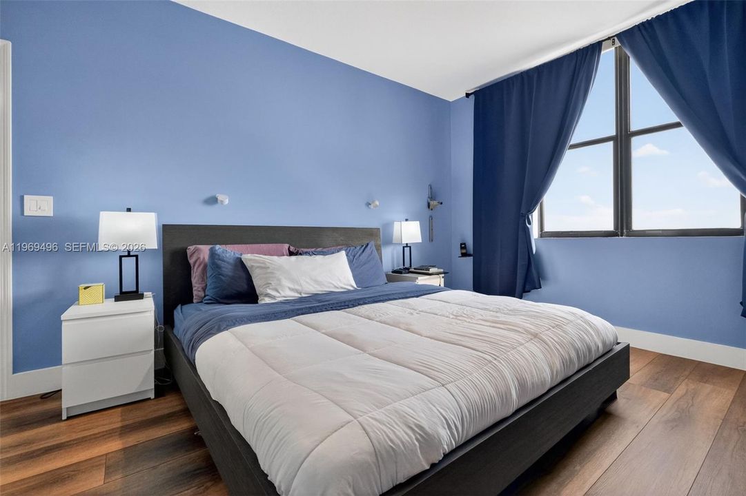En Venta: $695,000 (3 camas, 2 baños, 1329 Pies cuadrados)