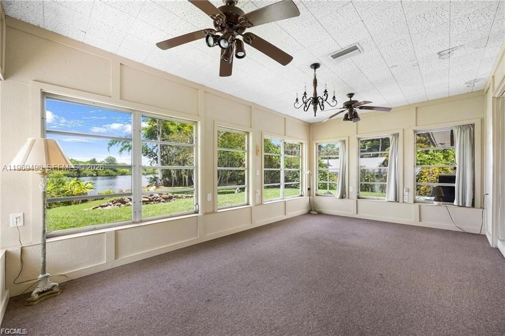 For Sale: $550,000 (2 beds, 2 baths, 1192 Square Feet)