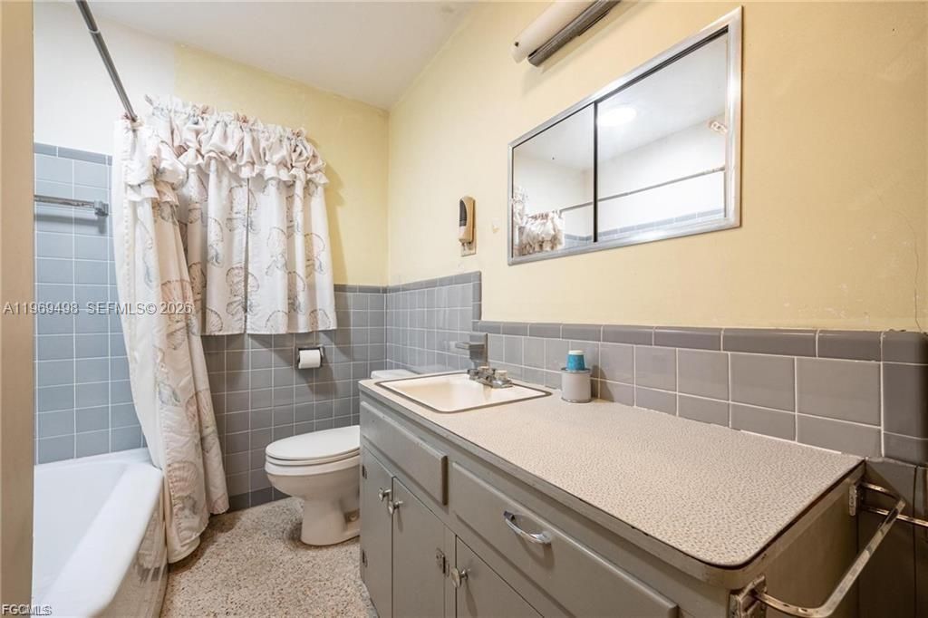 For Sale: $550,000 (2 beds, 2 baths, 1192 Square Feet)
