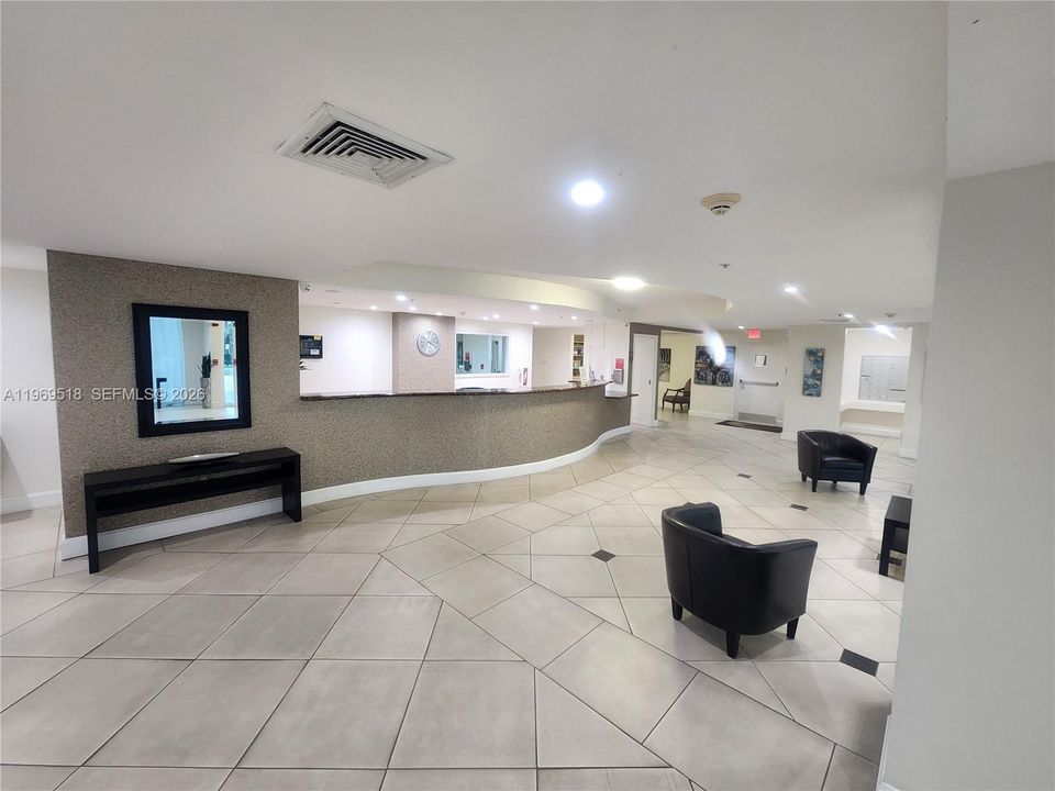 For Sale: $775,000 (2 beds, 2 baths, 1255 Square Feet)