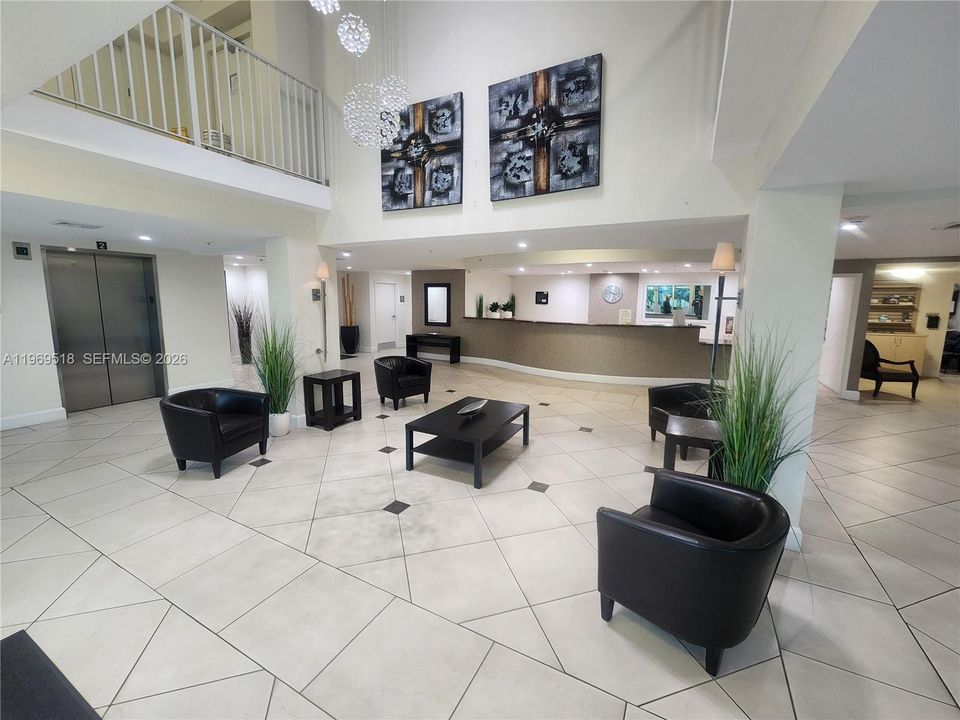 For Sale: $775,000 (2 beds, 2 baths, 1255 Square Feet)