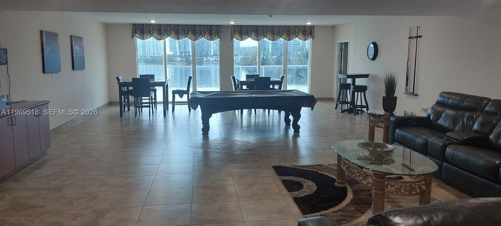 For Sale: $775,000 (2 beds, 2 baths, 1255 Square Feet)