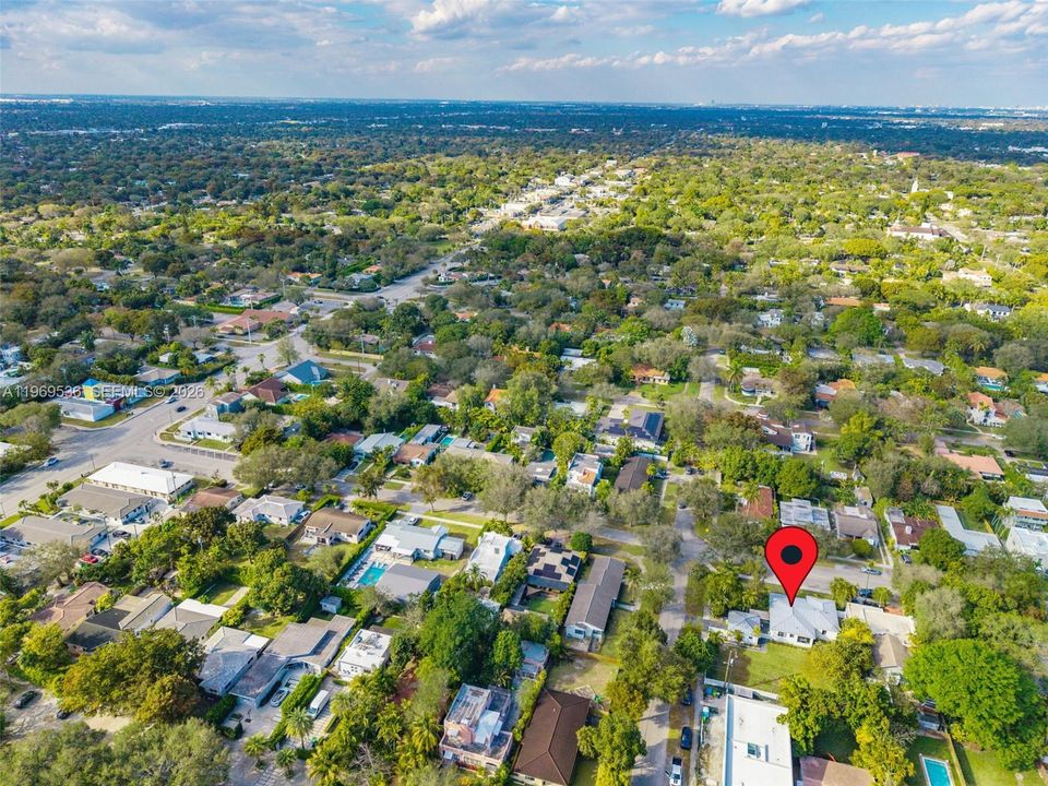 En Venta: $1,799,000 (4 camas, 3 baños, 2310 Pies cuadrados)