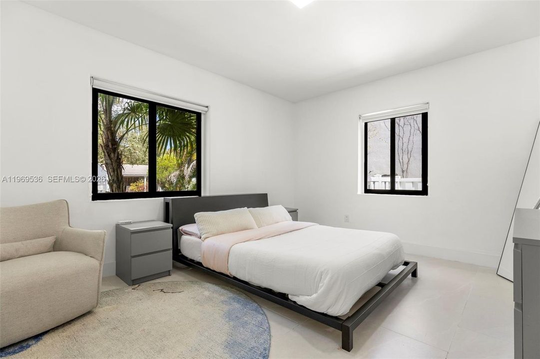 En Venta: $1,799,000 (4 camas, 3 baños, 2310 Pies cuadrados)