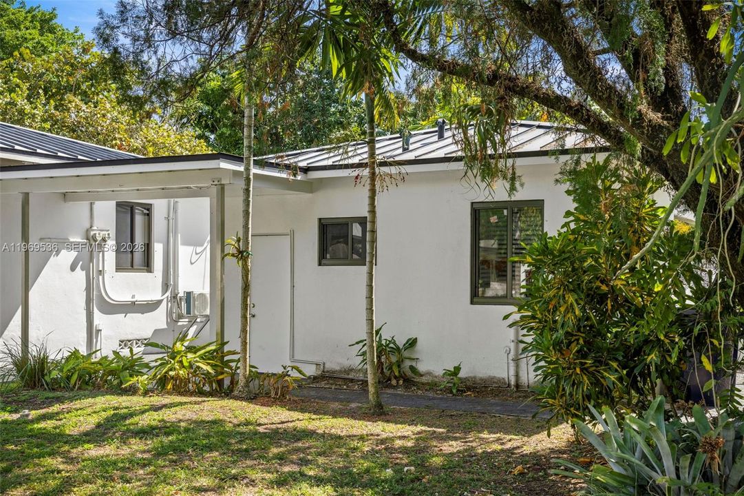 En Venta: $1,799,000 (4 camas, 3 baños, 2310 Pies cuadrados)