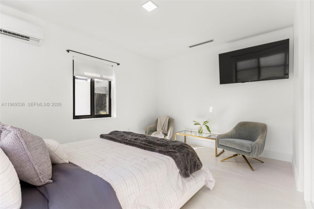 En Venta: $1,799,000 (4 camas, 3 baños, 2310 Pies cuadrados)