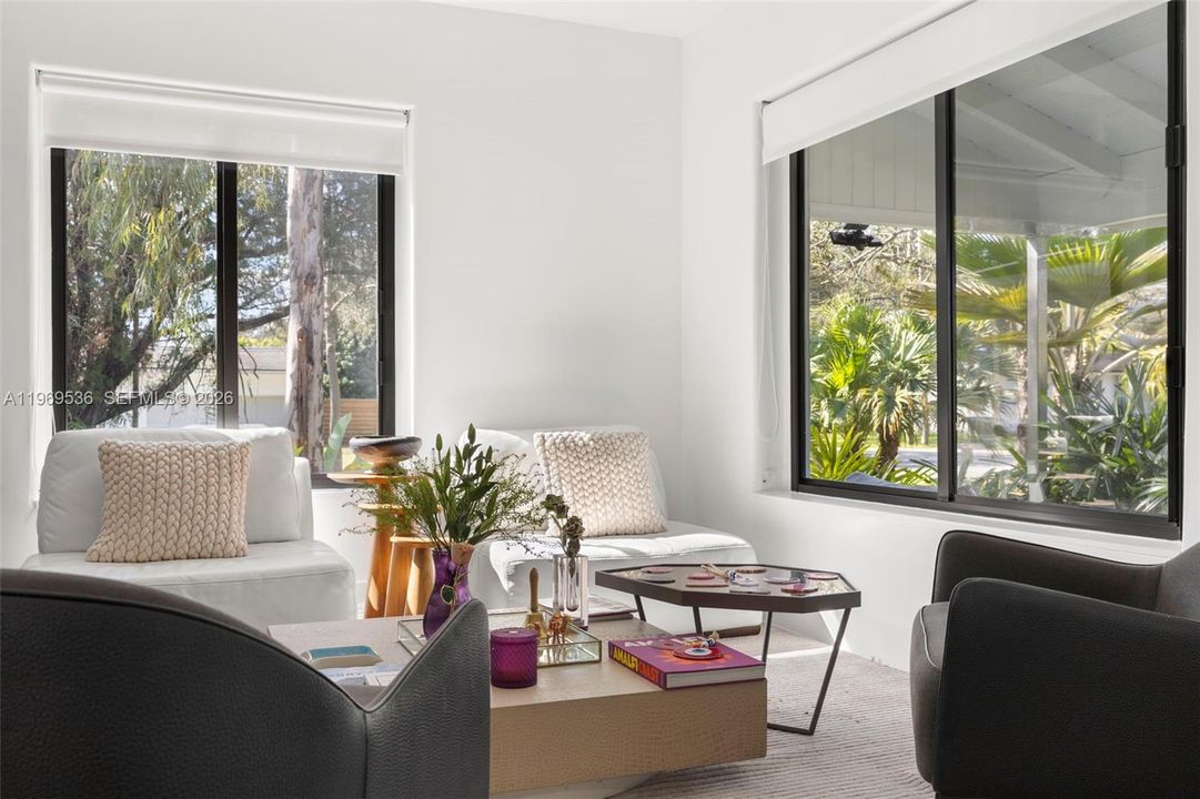 En Venta: $1,799,000 (4 camas, 3 baños, 2310 Pies cuadrados)