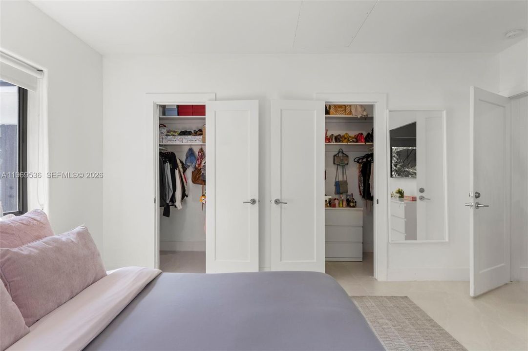 En Venta: $1,799,000 (4 camas, 3 baños, 2310 Pies cuadrados)