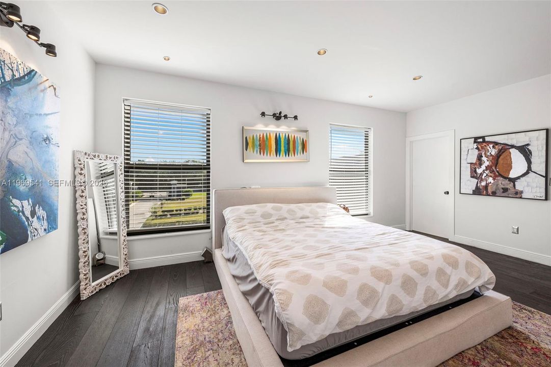 2nd bedroom on the 2nd floor with full bath and closet.