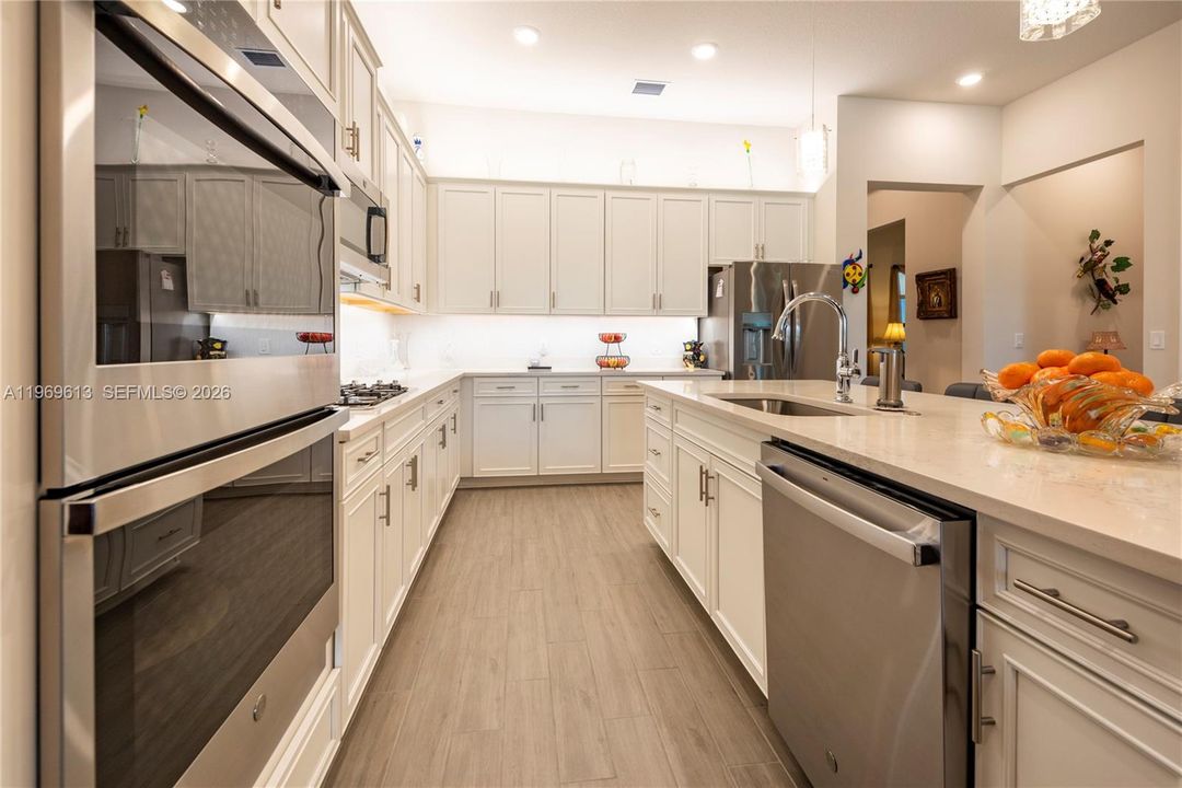 Built In Wall Oven and Microwave